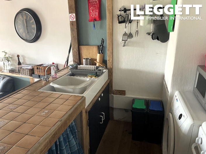 Image No.5-2 Bed House for sale