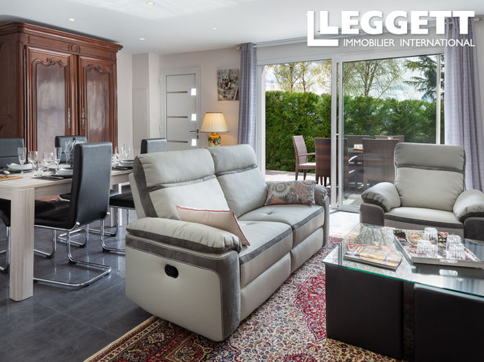 Image No.4-14 Bed House for sale