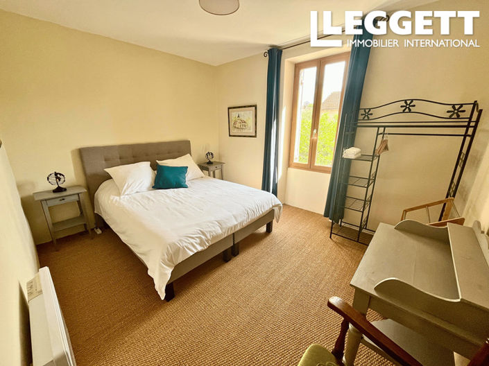 Image No.7-3 Bed House for sale