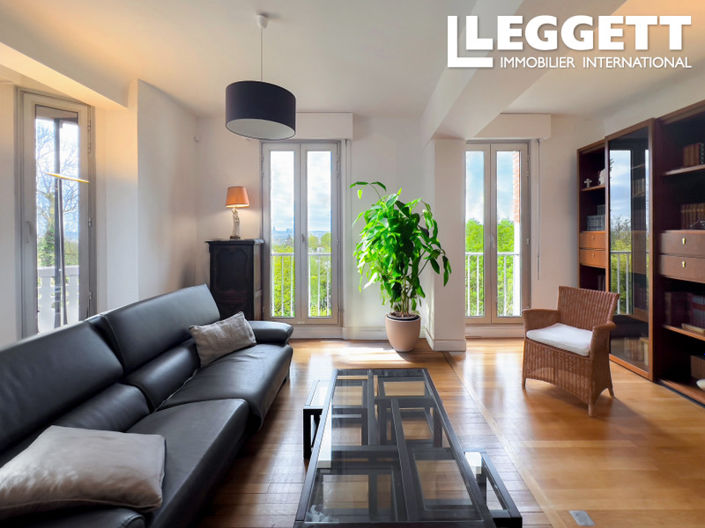 Image No.2-4 Bed House for sale