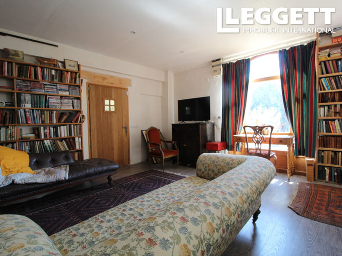 Image No.5-5 Bed House for sale