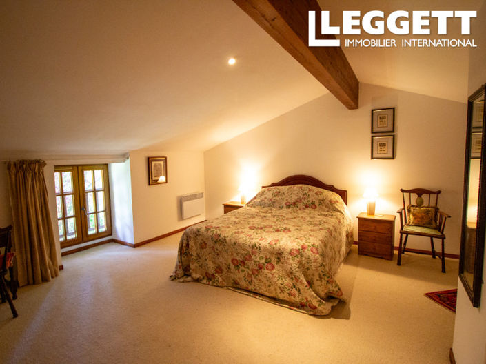 Image No.9-7 Bed House for sale