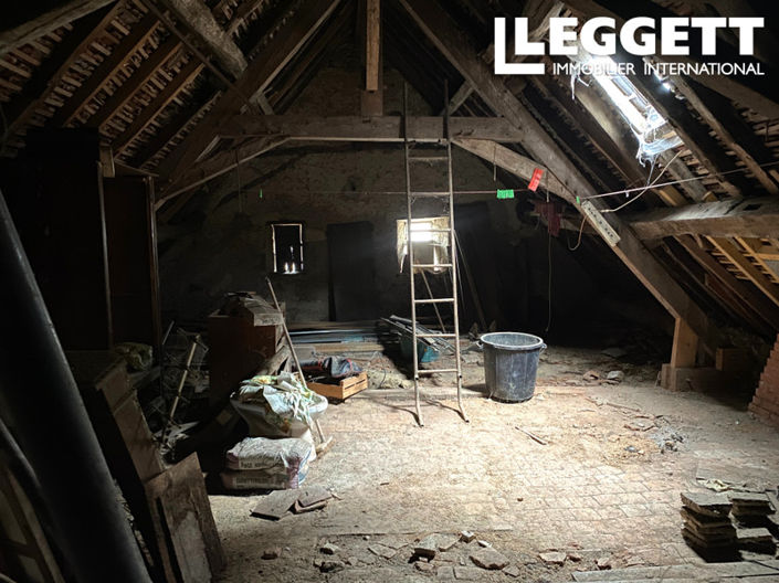 Image No.10-2 Bed House for sale