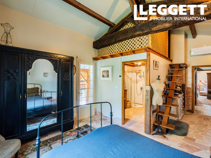 Image No.7-16 Bed Chateaux for sale