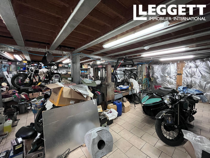 Image No.10-5 Bed House for sale