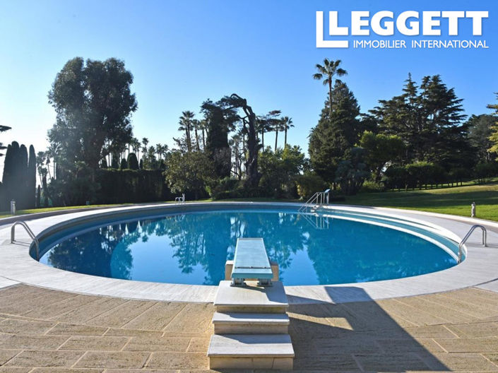 Image No.10-3 Bed Apartment for sale