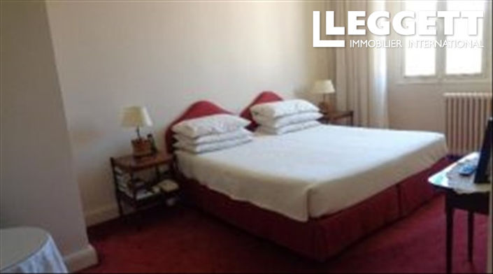 Image No.6-4 Bed House for sale