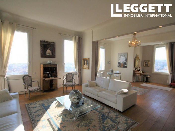 Image No.8-3 Bed Apartment for sale