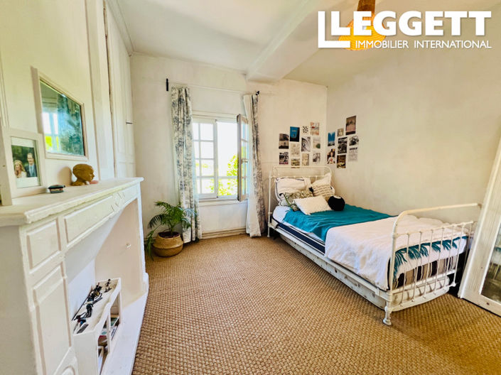 Image No.5-4 Bed House for sale