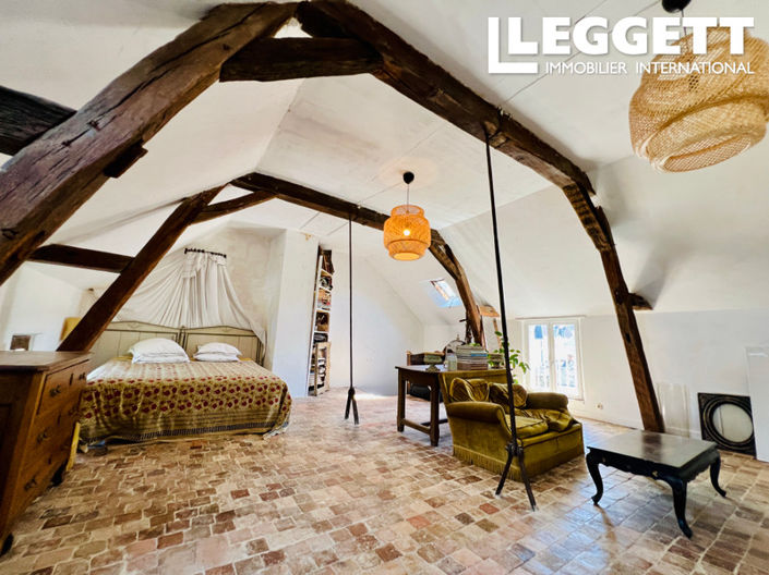 Image No.8-4 Bed House for sale