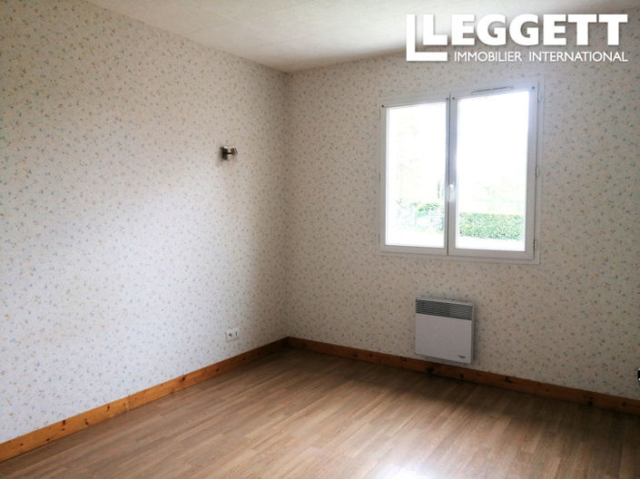 Image No.6-2 Bed House for sale