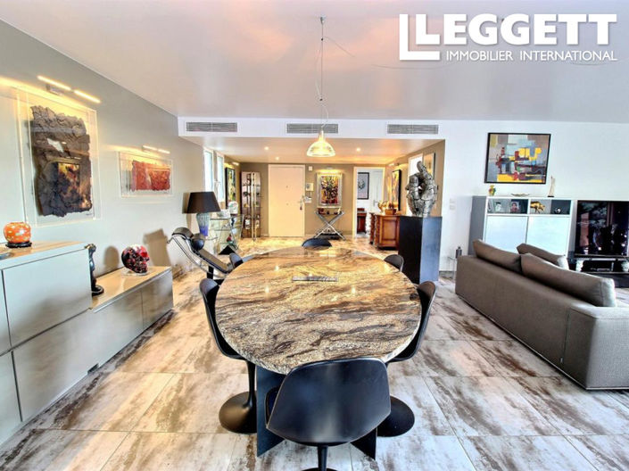 Image No.10-3 Bed Apartment for sale