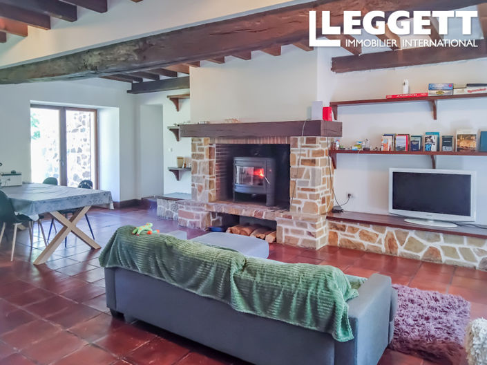 Image No.7-4 Bed House for sale