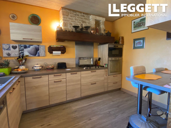 Image No.5-6 Bed House for sale