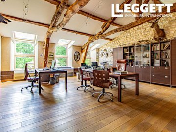 ahr0chm6ly9jzg4uagvzdglhlmltbw8vaw1hz2uvvevom