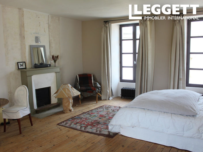 Image No.6-4 Bed House for sale