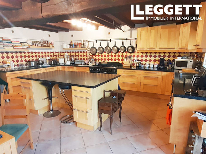 Image No.8-4 Bed House for sale