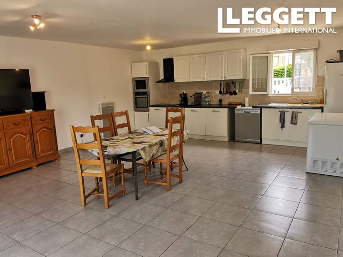 Image No.2-3 Bed House for sale