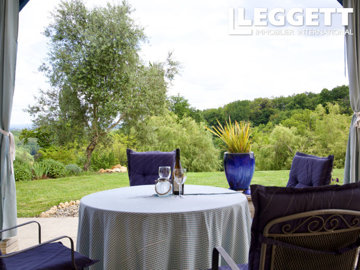 ahr0chm6ly9jzg4uagvzdglhlmltbw8vaw1hz2uvvevom