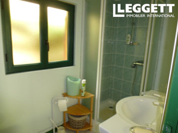 ahr0chm6ly9jzg4uagvzdglhlmltbw8vaw1hz2uvvevom