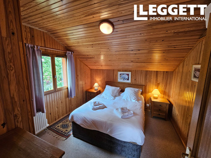 Image No.8-4 Bed House for sale