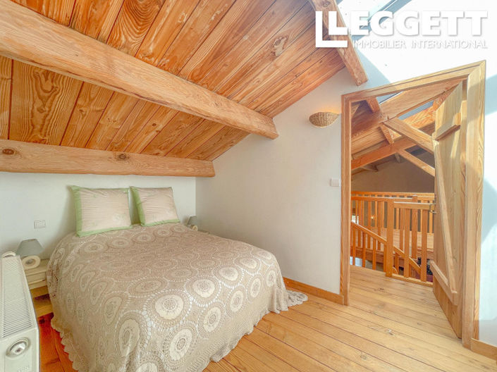 Image No.5-Maison de 5 chambres à vendre à Gourgé