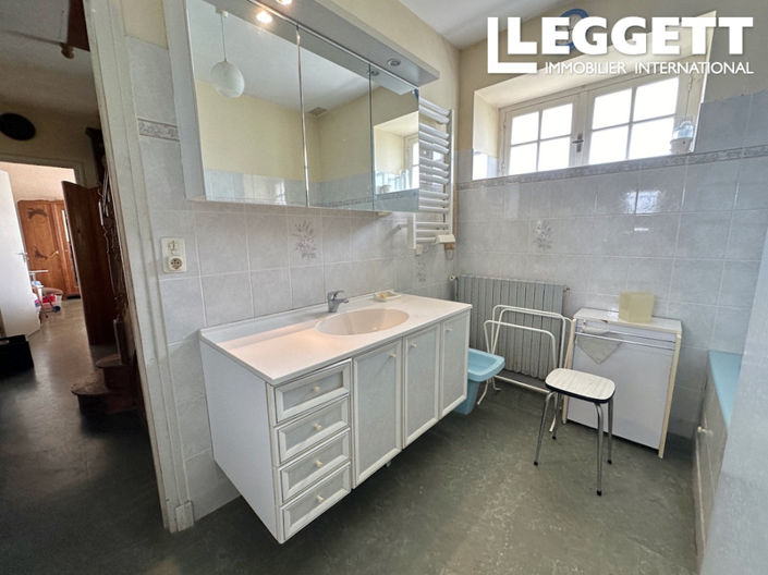 Image No.7-5 Bed House for sale