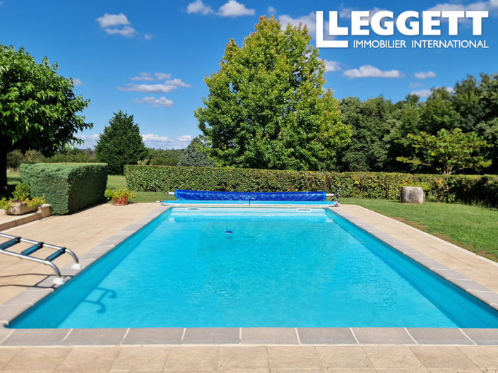 Image No.2-Maison de 5 chambres à vendre à Saint-Christophe-de-Double