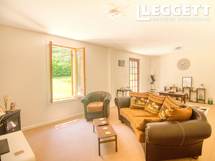 Image No.4-7 Bed House for sale