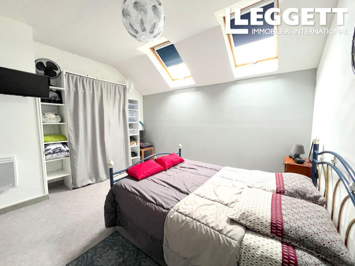 Image No.9-2 Bed House for sale