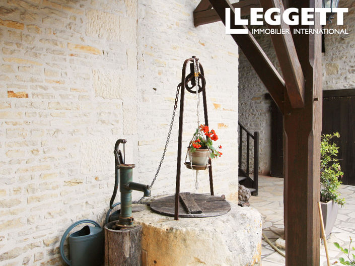 Image No.3-5 Bed House for sale