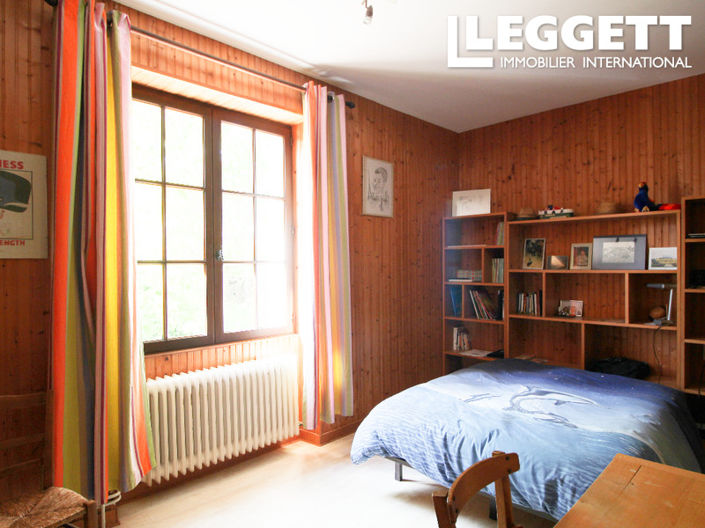 Image No.9-5 Bed House for sale