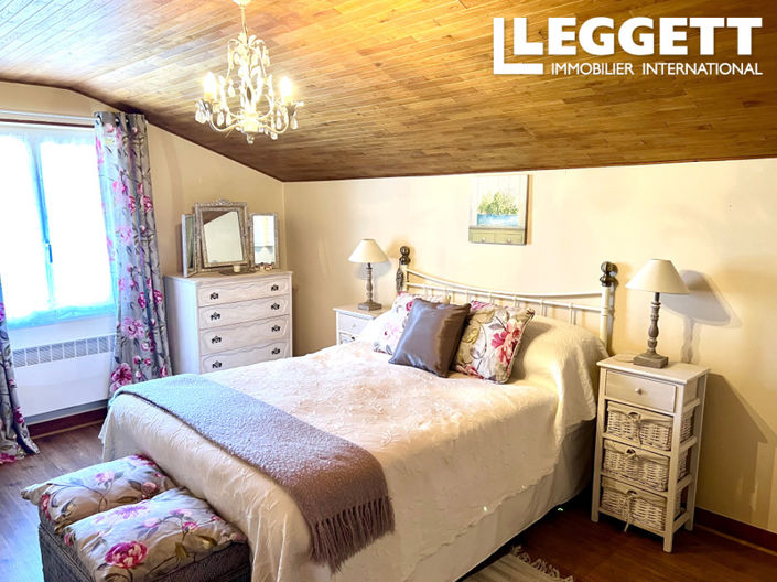 Image No.9-4 Bed House for sale