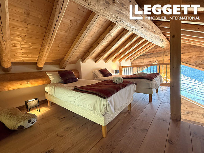 Image No.7-3 Bed House for sale