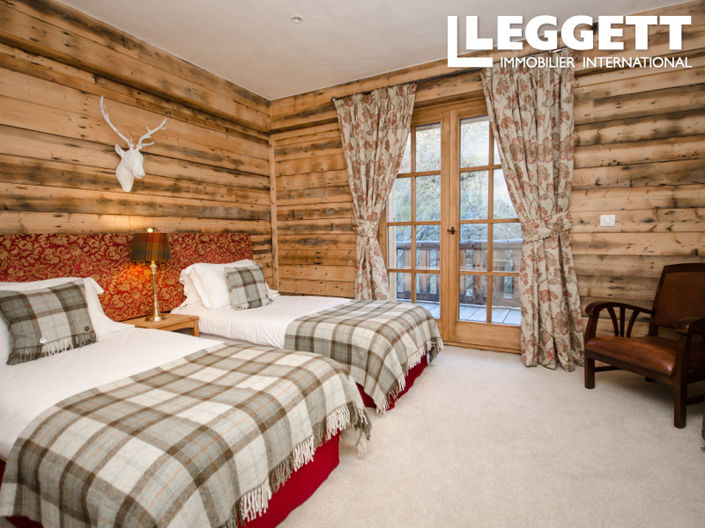 Image No.9-3 Bed House for sale