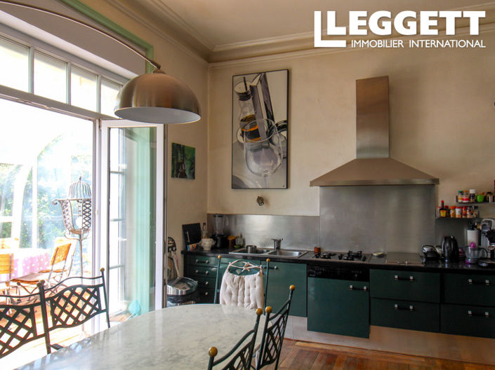 Image No.6-4 Bed House for sale