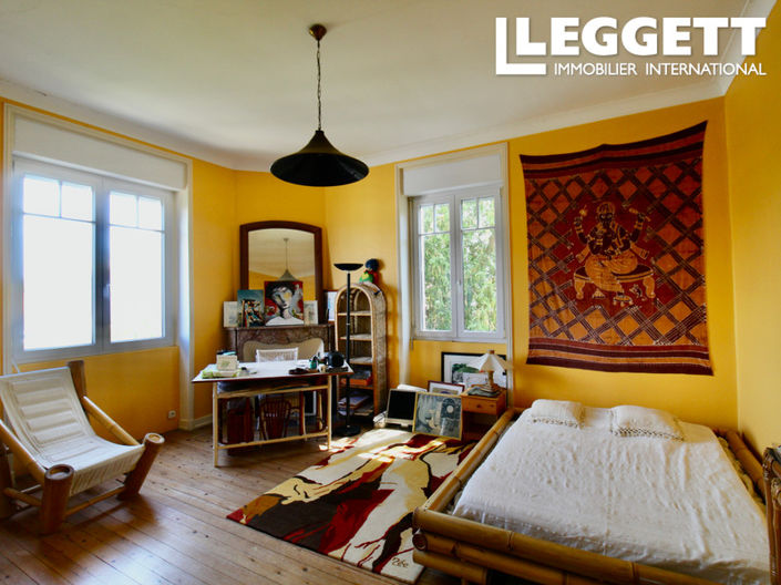 Image No.8-4 Bed House for sale