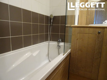 ahr0chm6ly9jzg4uagvzdglhlmltbw8vaw1hz2uvvevom