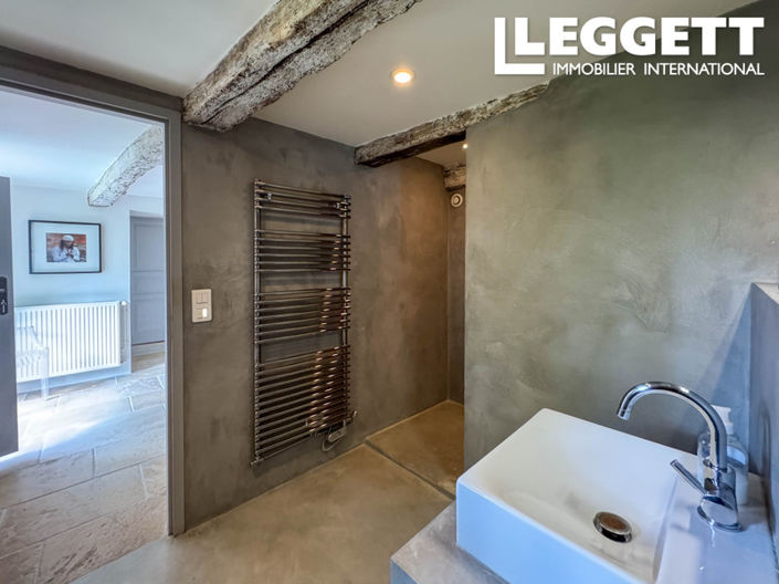 Image No.10-4 Bed House for sale