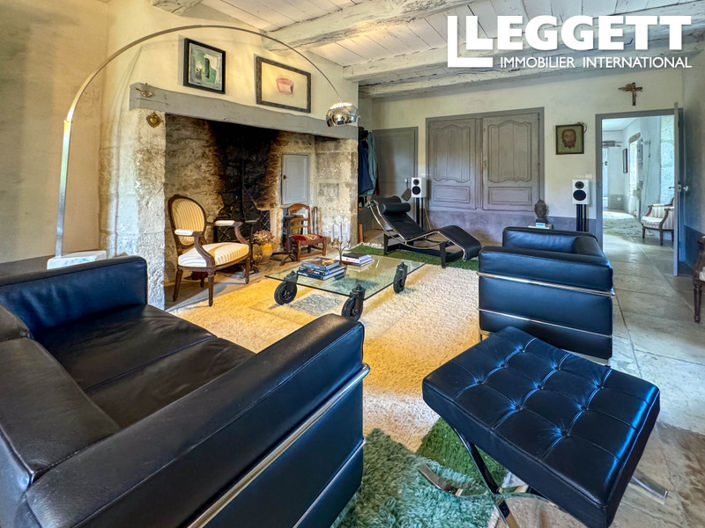 Image No.2-4 Bed House for sale