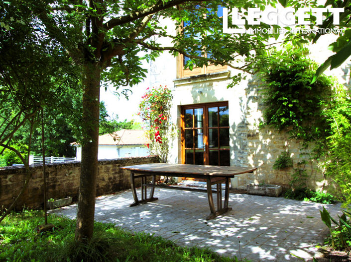 Image No.9-5 Bed House for sale