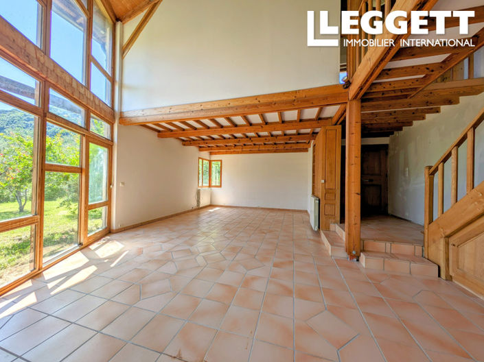 Image No.6-4 Bed House for sale