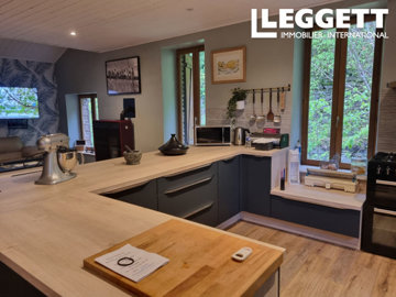 ahr0chm6ly9jzg4uagvzdglhlmltbw8vaw1hz2uvvevom