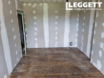 ahr0chm6ly9jzg4uagvzdglhlmltbw8vaw1hz2uvvevom