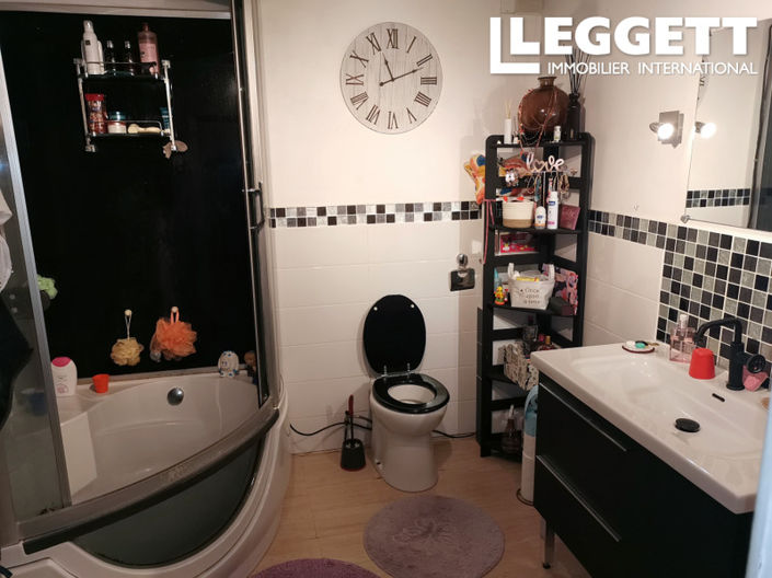 Image No.7-2 Bed House for sale