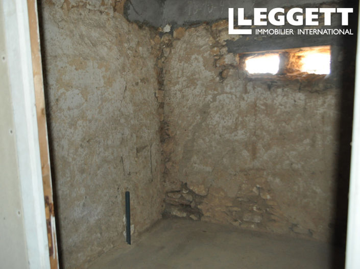 Image No.10-2 Bed House for sale