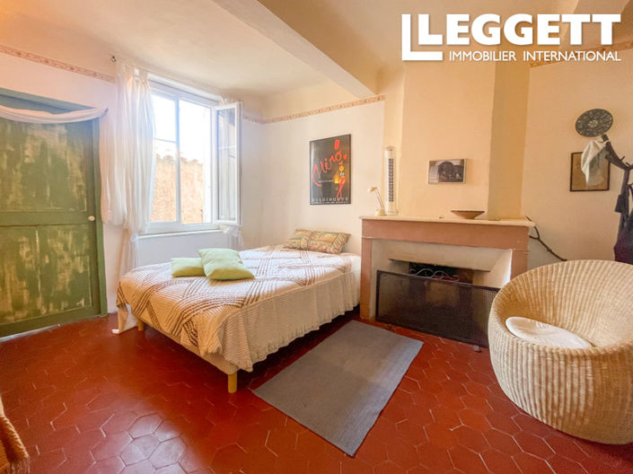 Image No.6-3 Bed House for sale