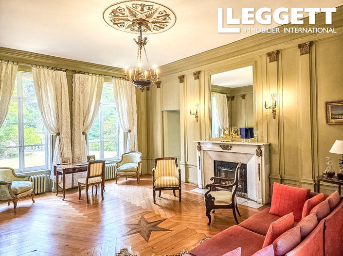 Image No.4-5 Bed Chateaux for sale