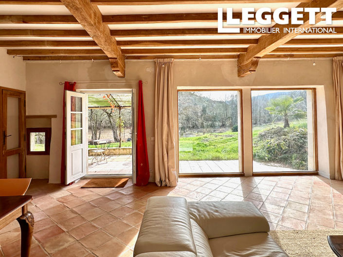 Image No.2-4 Bed House for sale