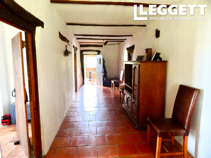 Image No.9-3 Bed House for sale